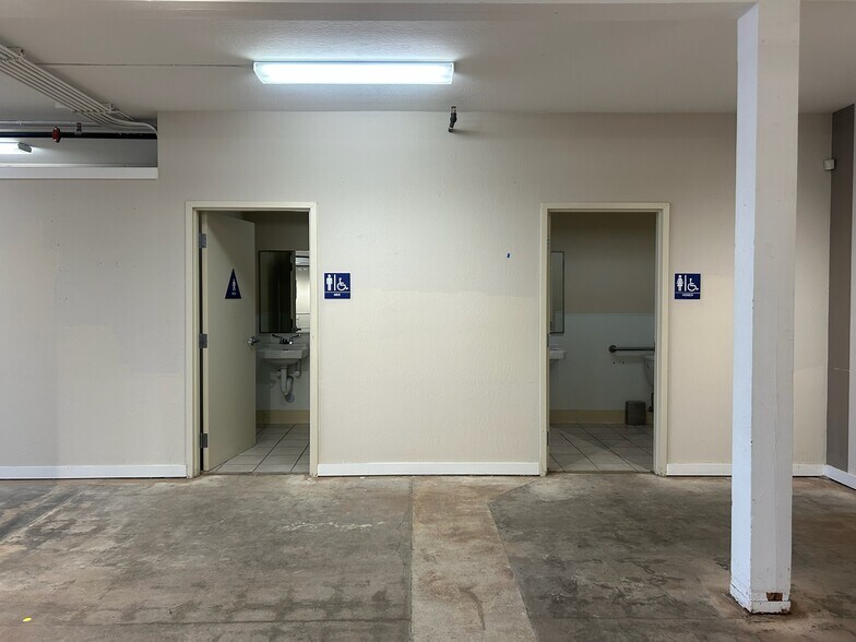 More Photos Of 25 43rd Ave, San Mateo Storefront For Lease