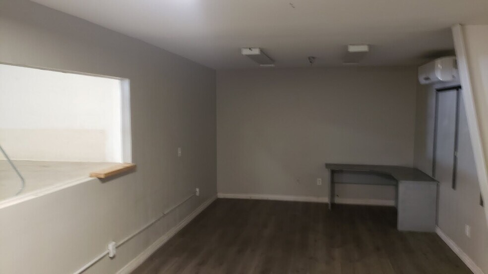 More Photos Of 15330 Tamarack Dr, Victorville Industrial For Sale