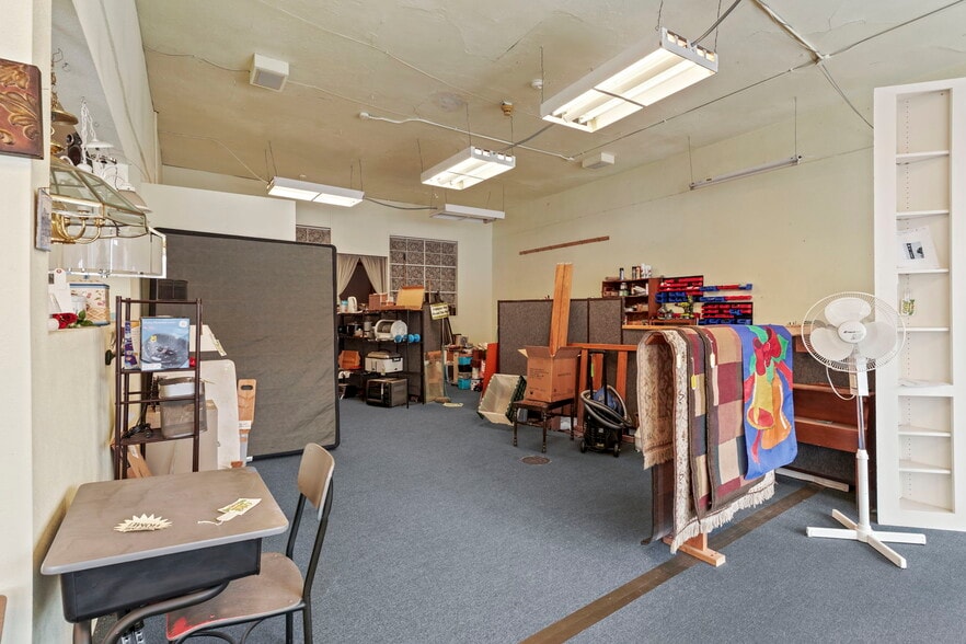 More Photos Of , Spokane General Retail For Sale