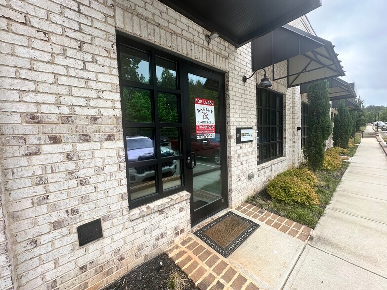 More Photos Of 6110 McFarland Station Dr, Alpharetta Medical For Lease