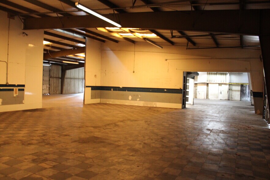 More Photos Of 1400 L and R Industrial Blvd, Tarpon Springs Unknown For Lease