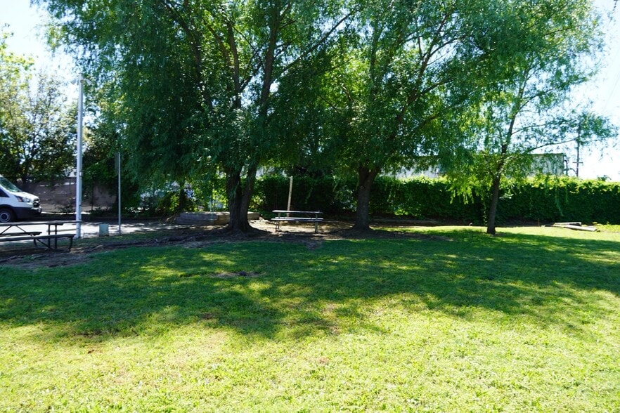 More Photos Of 197 Otto Cir, Sacramento Warehouse For Sale