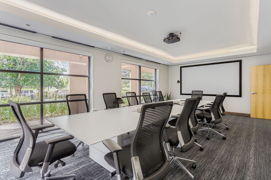 More Photos Of 7420 E Dry Creek Pky, Longmont Office For Lease