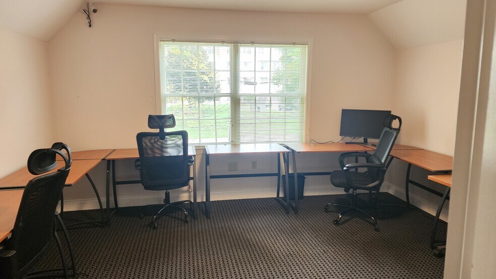 More Photos Of 18 N Village Ave, Exton Office For Sale