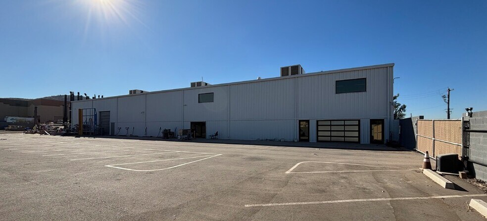 More Photos Of 4909 E Beverly Rd, Phoenix Industrial For Sale