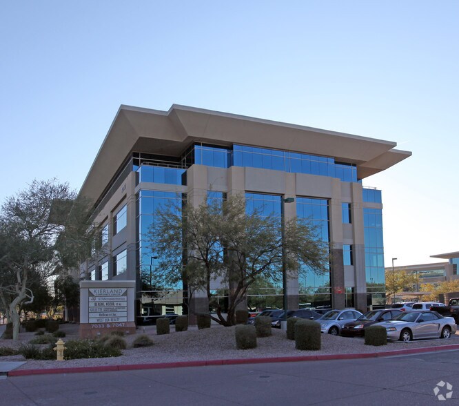 More Photos Of 7047 E Greenway Pky, Scottsdale Coworking Space