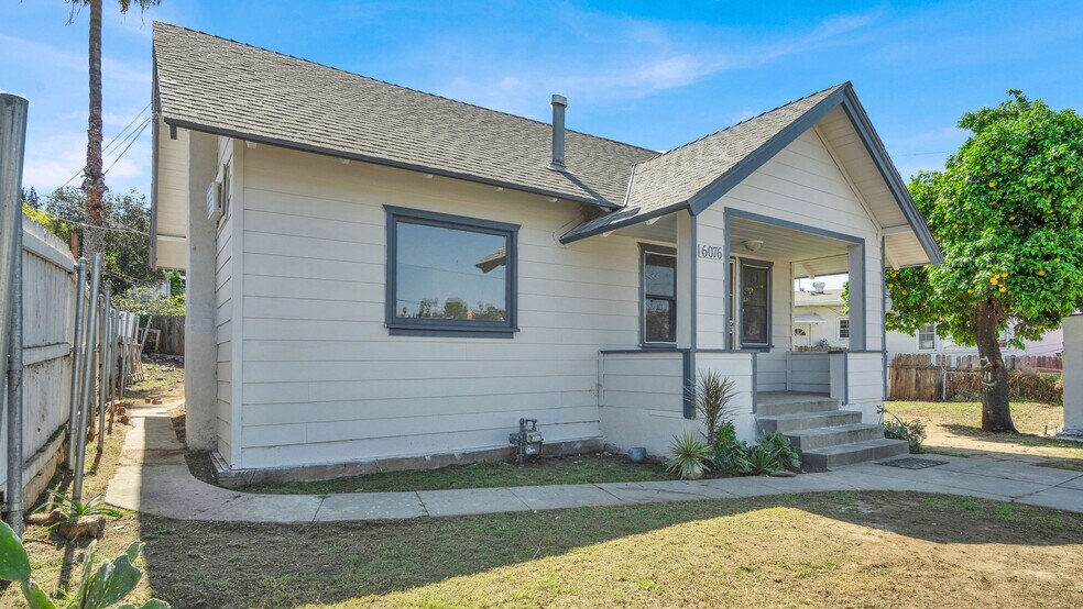 More Photos Of 6072 York Blvd, Los Angeles Storefront Retail Residential For Sale