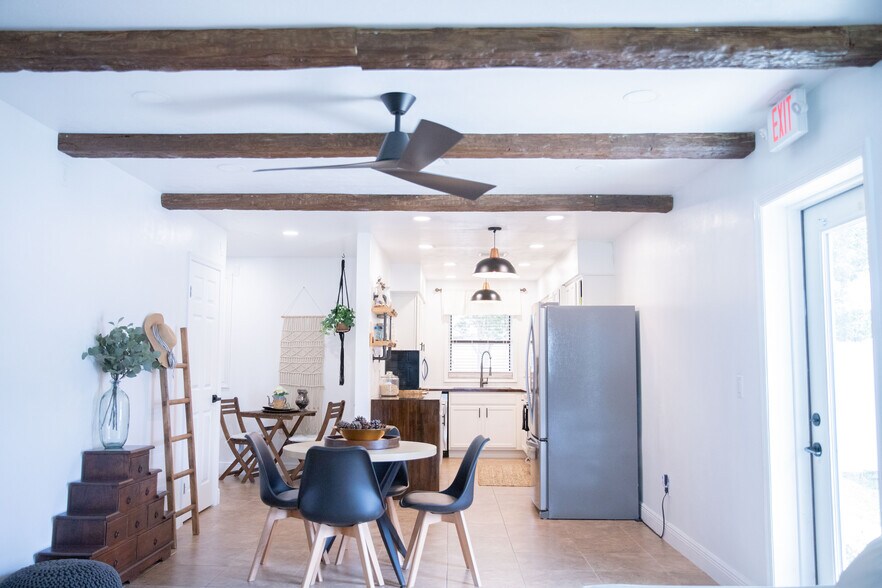 More Photos Of 2826 Santa Barbara Blvd, Cape Coral Freestanding For Sale