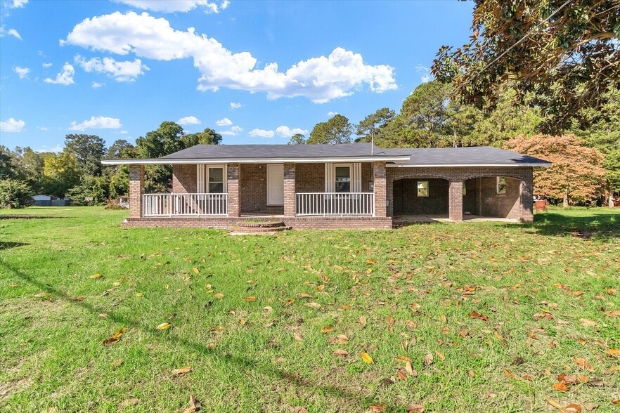 More Photos Of 9710 SC 260, Manning General Retail For Sale