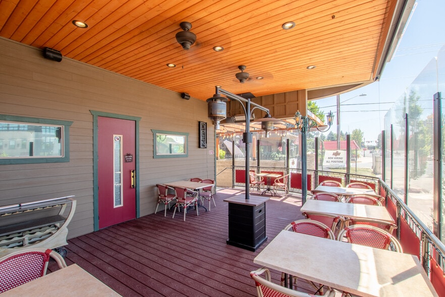 More Photos Of 638 SW 6th St, Redmond Restaurant For Sale