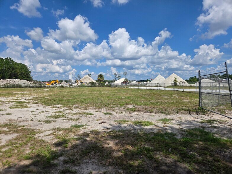 More Photos Of Industrial Park Rd, Green Cove Springs Land For Lease