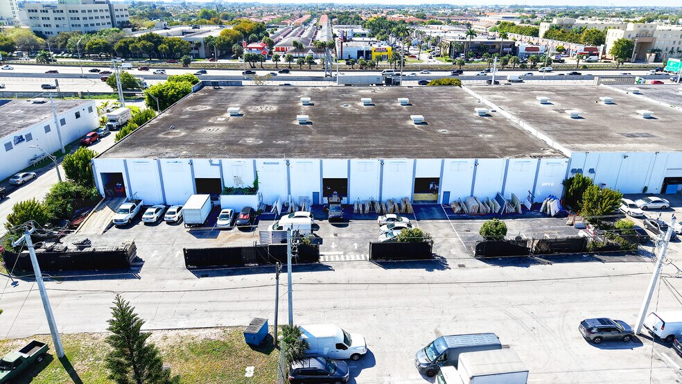 More Photos Of 7215 W 20th Ave, Hialeah Manufacturing For Sale