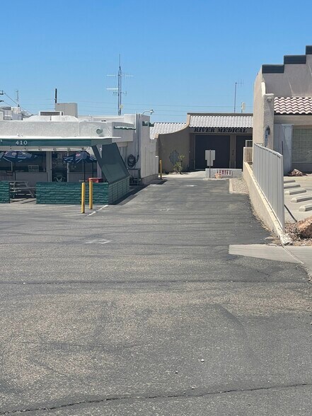 More Photos Of 410 El Camino Way, Lake Havasu City Restaurant For Lease