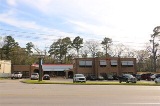 More Photos Of 3421 W Davis St, Conroe Medical For Lease