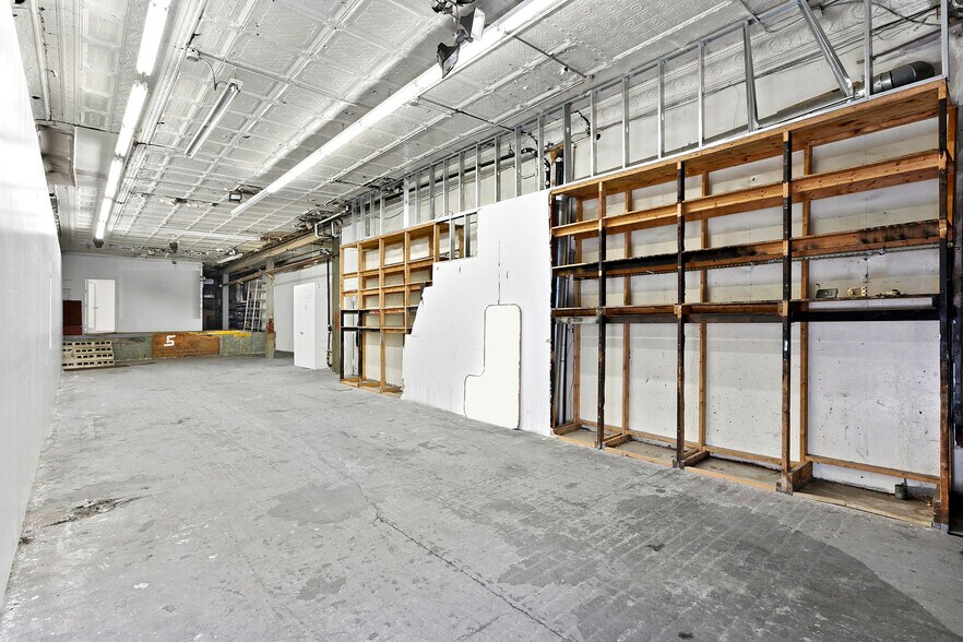 More Photos Of 183 Concord St, Brooklyn Flex For Sale