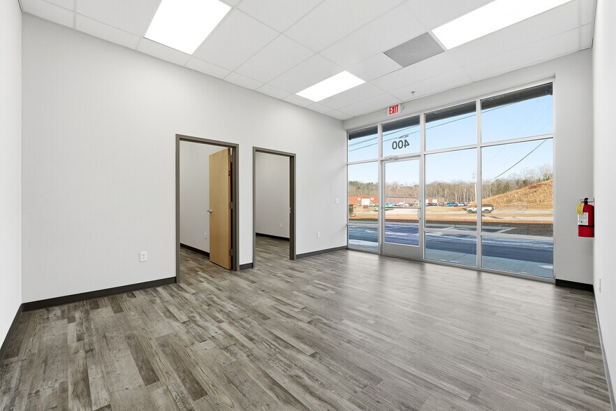 More Photos Of 1901 Peachtree Industrial Blvd, Buford Warehouse For Lease