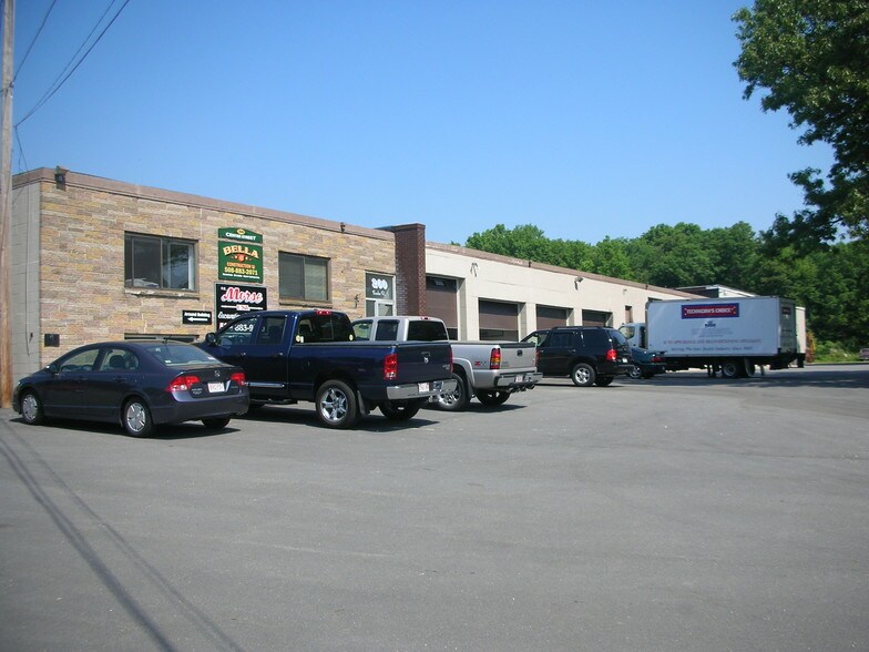 More Photos Of 200 Center St, Bellingham Flex For Lease