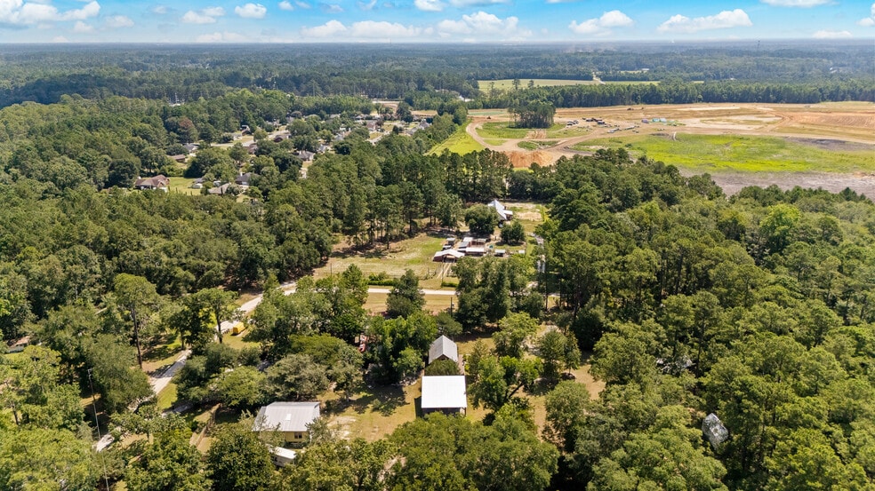 More Photos Of 438 Kessler Loop, Guyton Hospitality For Sale