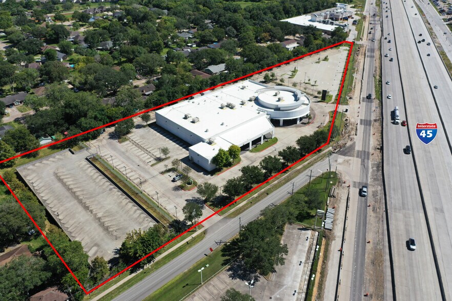 More Photos Of 500 Gulf Fwy S, League City Auto Dealership For Sale