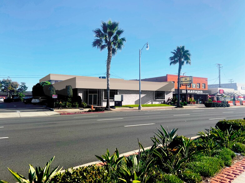 More Photos Of 1770 Newport Blvd, Costa Mesa Freestanding For Lease