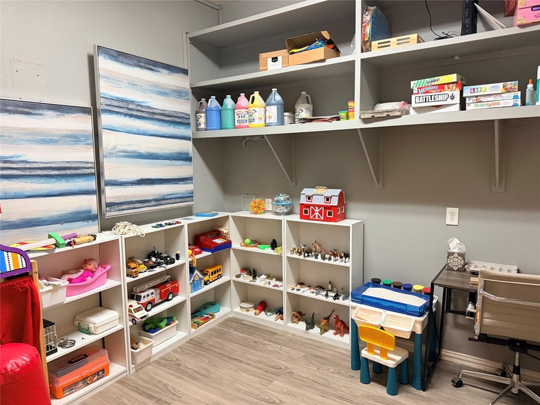 More Photos Of 5228 Village Creek Dr, Plano Office For Sale