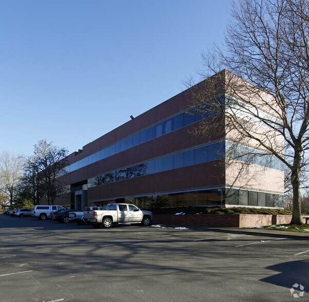 More Photos Of 8000 NE Parkway Dr, Vancouver Office For Lease