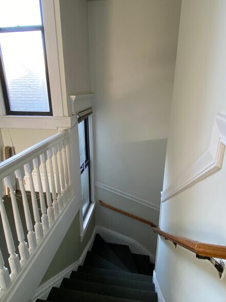 More Photos Of 3972 24th St, San Francisco Apartments For Lease