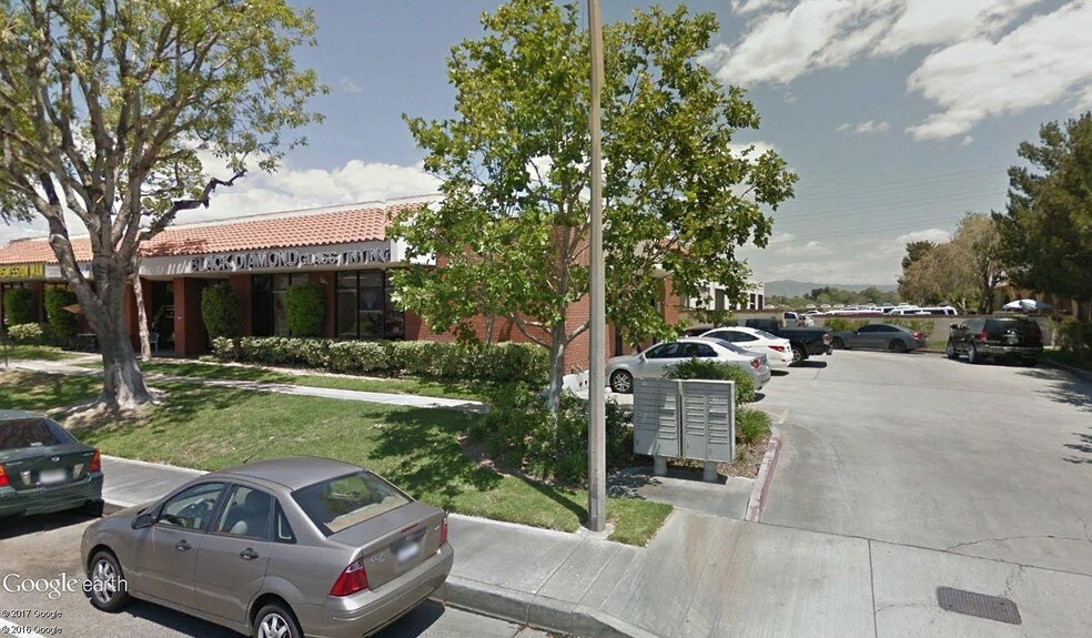 More Photos Of 24309 Creekside Rd, Valencia Service For Lease