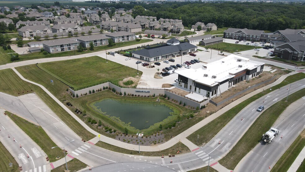 More Photos Of 14111 Douglas Pkwy, Urbandale Storefront Retail Office For Lease