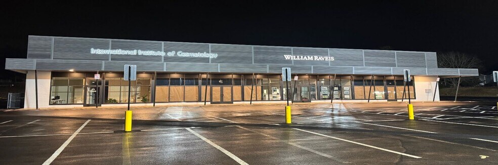 More Photos Of 657 Silas Deane Hwy, Wethersfield Freestanding For Lease
