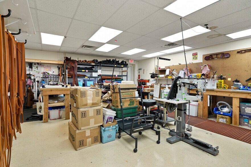 More Photos Of 350-366 Norfolk St, Aurora Light Manufacturing For Sale