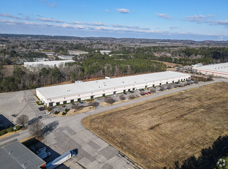 More Photos Of 5551 Parkwest Dr, Bessemer Distribution For Lease