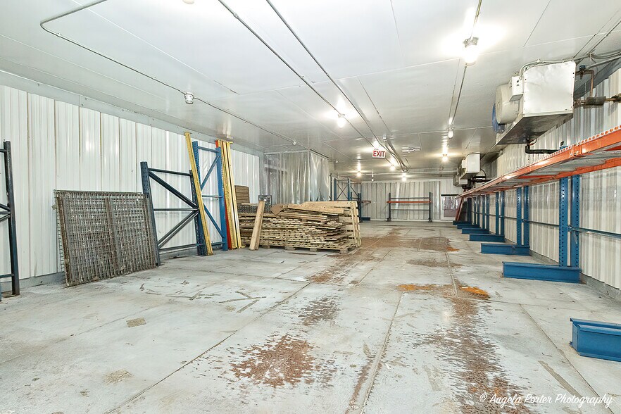More Photos Of 1820 Circuit Dr, Round Lake Beach Warehouse For Lease