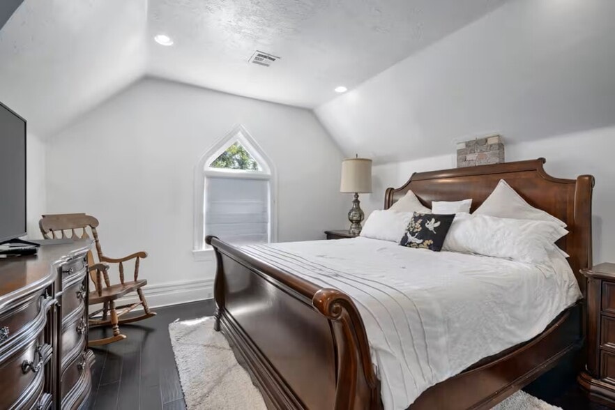 More Photos Of 209 N 400 W, Provo Office For Sale