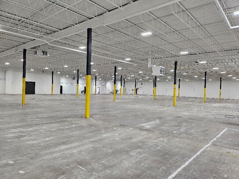 More Photos Of 13310 Industrial Park Blvd, Plymouth Manufacturing For Sale