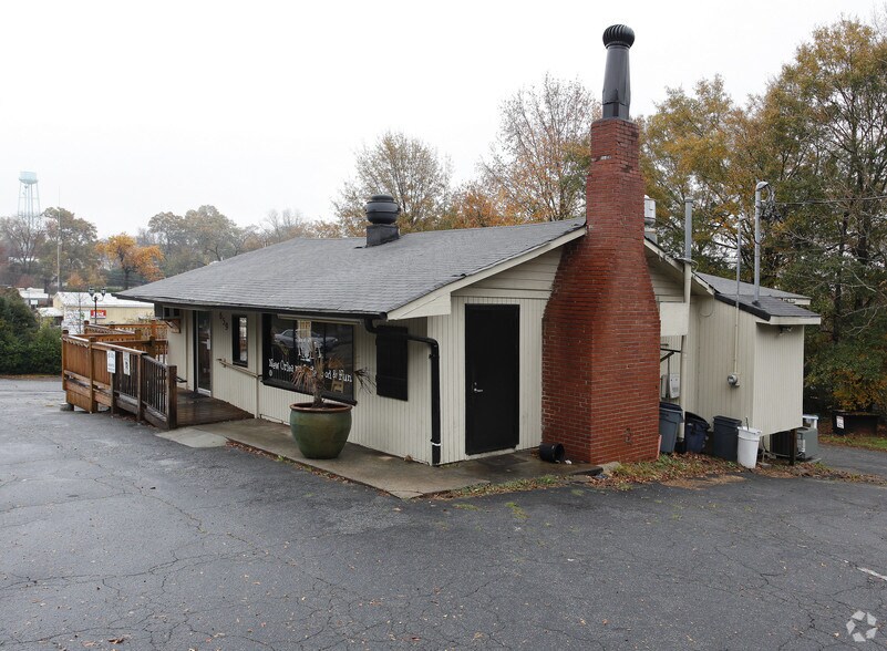 Primary Photo Of 659 Atlanta St, Roswell Restaurant For Sale