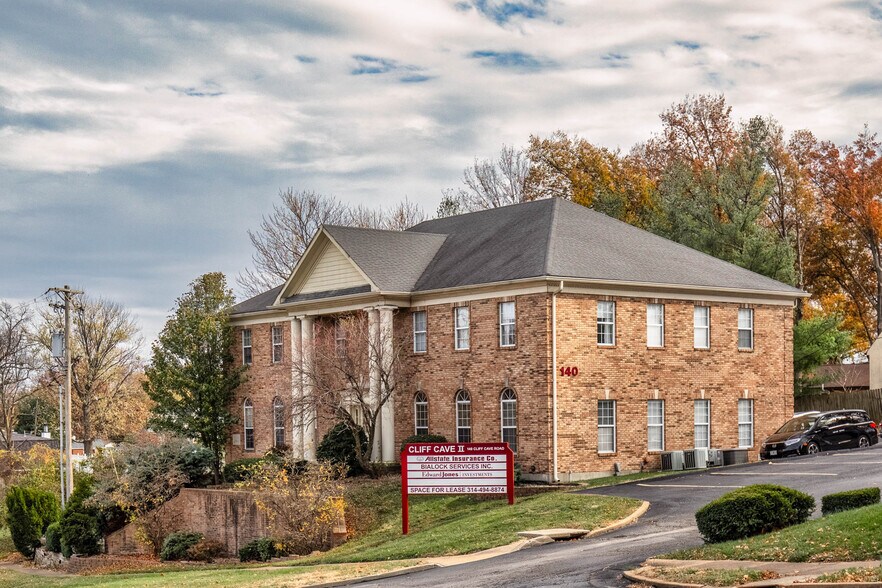 More Photos Of 116 Cliff Cave Rd, Saint Louis Office For Lease