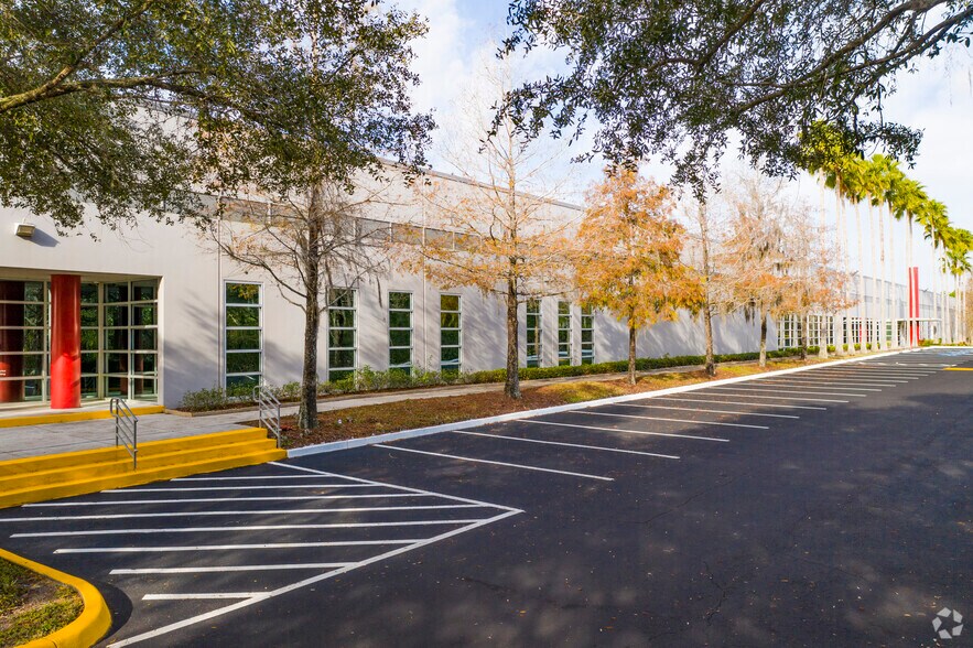 More Photos Of 13750 Reptron Blvd, Tampa Manufacturing For Lease