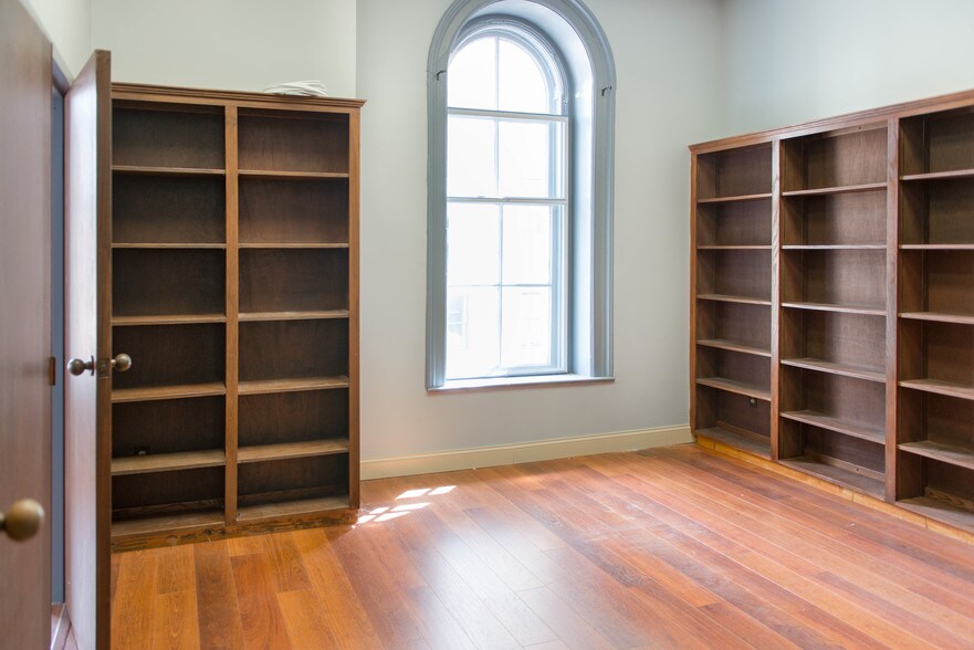 More Photos Of 30 W Broad St, Rochester Office For Lease