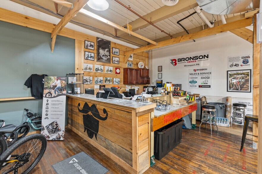 More Photos Of 500 Bridge St, Weissport Restaurant For Sale