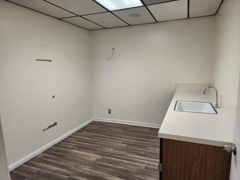 More Photos Of 12530-12540 10th St, Chino Medical For Lease