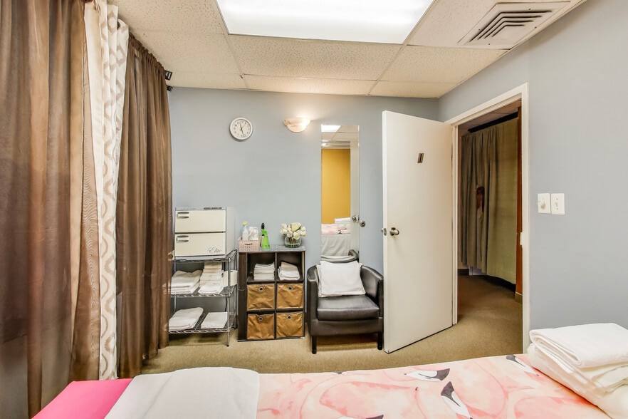 More Photos Of 6400 Seven Corners Pl, Falls Church Office For Sale