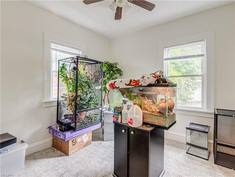 More Photos Of 5521 W 48th St, Parma Apartments For Sale