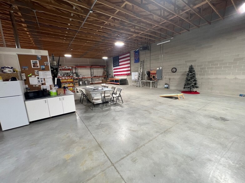More Photos Of 3803 E Newby St, Nampa Warehouse For Lease