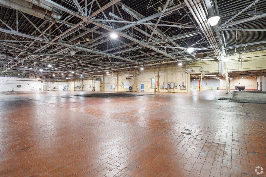 More Photos Of 1104 Clinton Ave, Washington Court House Food Processing For Lease