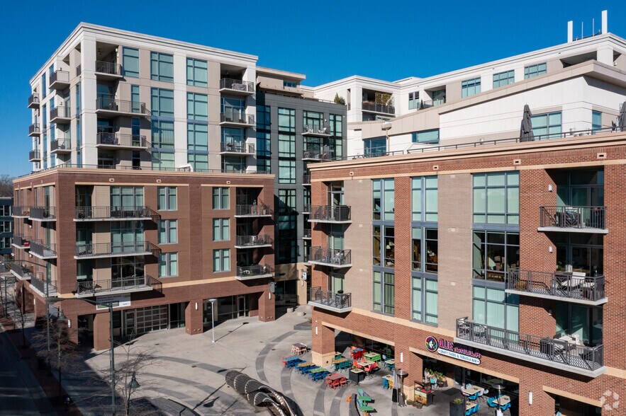 More Photos Of 140 W Franklin St, Chapel Hill Apartments For Sale