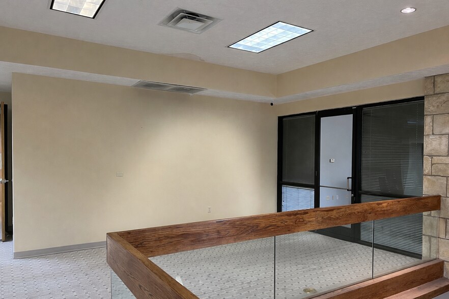 More Photos Of 37 Sandstone Cir, Jackson Medical For Lease