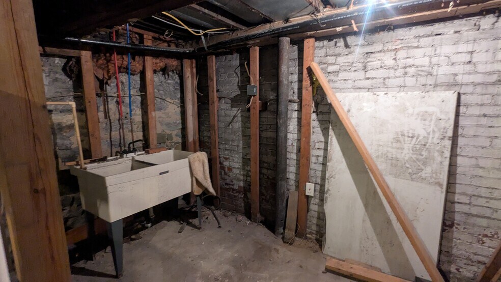 More Photos Of 315 Lowell St, Pittsburgh Apartments For Sale