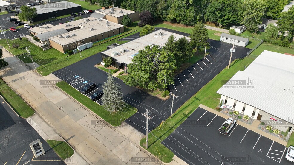 More Photos Of 509 S Union Ave, Springfield Light Distribution For Sale