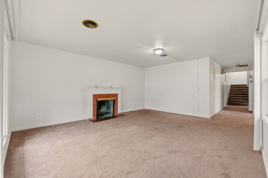 More Photos Of 24954 Cypress Ave, Hayward Multifamily For Sale